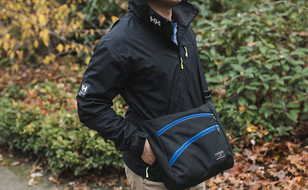 A person carrying an Icon crossbody.